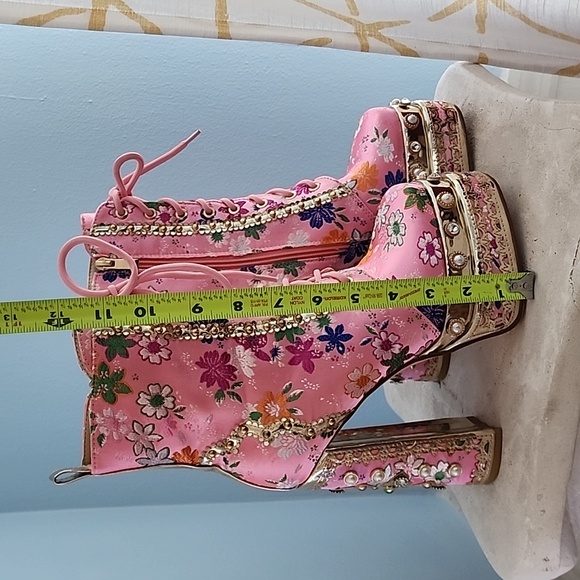 Rare Azalea Wang Satin Embroidered Crystal Chunky Boots - Picture 7 of 7